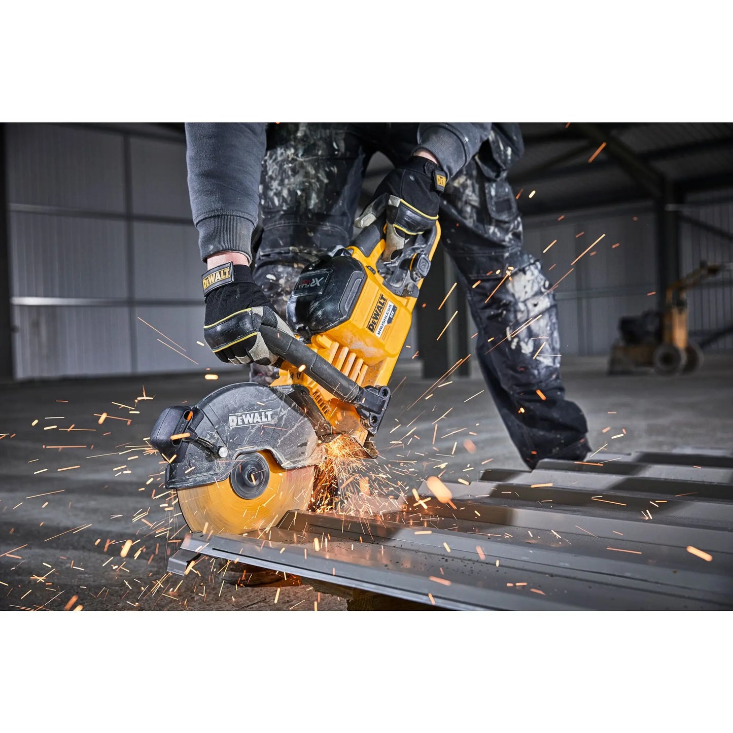 DEWALT DCS690 60V Cordless Brushless Cut Off Saw XR FLEXVOLT 6600RPM,Diameter 230 mm Rechargeable Cutting Machine (Tool Only)